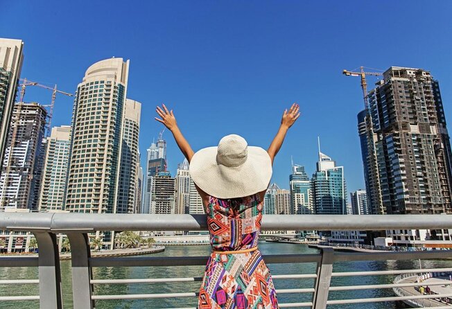 Dubai Marina 2-Hour Romantic Cruise Dinner - Key Points at a Glance