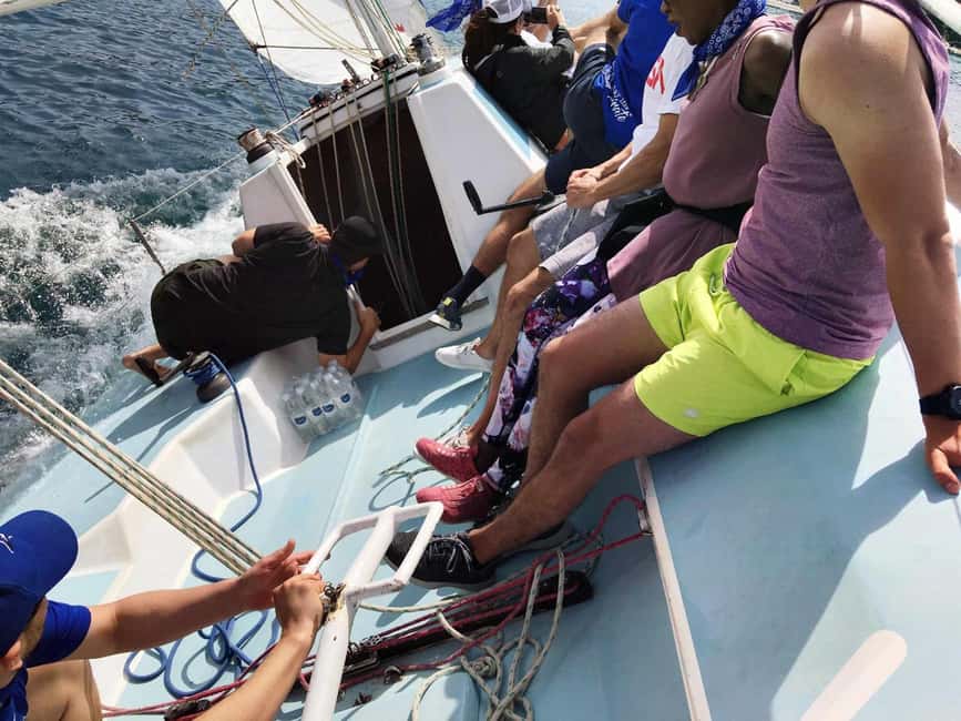 Dubrovnik : Romantic Group Sunset Tour to Old Town&Elafity - Wine, Music, and the Sunset Hour