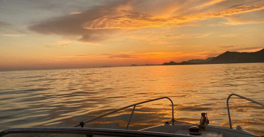Dubrovnik: Romantic Sunset Cruise & Cave Visit with a Local - Why Dubrovnik looks different from the sea