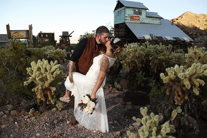 Eldorado Canyon Wedding Package - What one hour at the ghost town includes