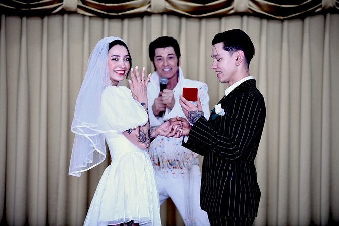 Elvis Chapel Wedding and Vow Renewal - Key points to know before booking