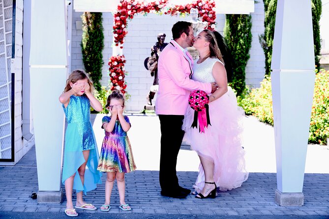 Elvis Chapel Wedding and Vow Renewal - Arriving at Elvis Chapel on Casino Center Boulevard