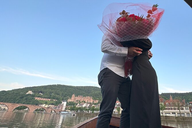 Exclusive private boat trip for couples in Heidelberg - Neuenheimer Neckarwiese and Heidelberg’s local side