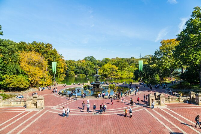 Falling in Love in NYC: Self-Guided Romantic Story Walk - Starting at the Metropolitan Museum of Art