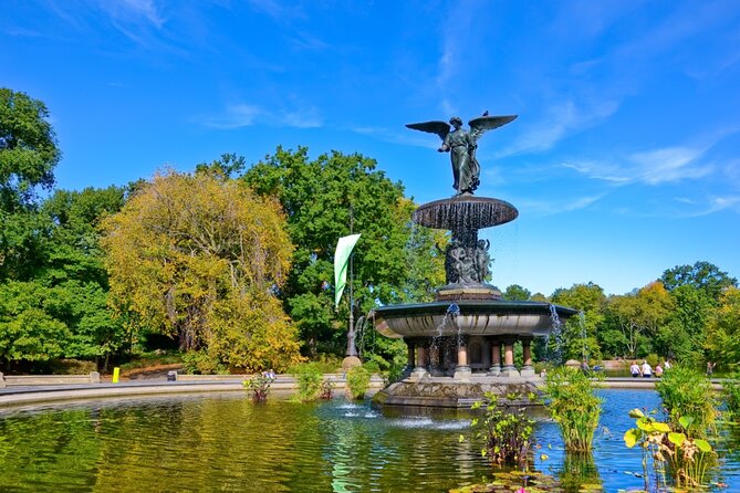 Falling in Love in NYC: Self-Guided Romantic Story Walk - Bow Bridge and the best photo stop