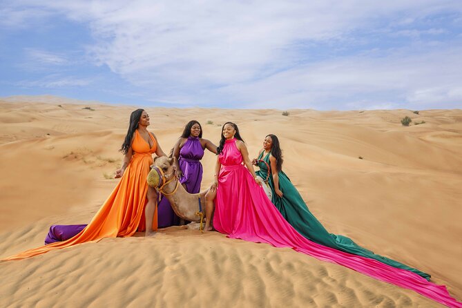 Flying Dress Photoshoot Dubai Solo, Couple and Group 3Hours - The photographer and assistant make the difference