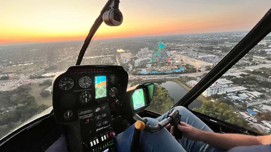 Fort Lauderdale : Romantic Champagne Helicopter Flight Tour - Key points before you book