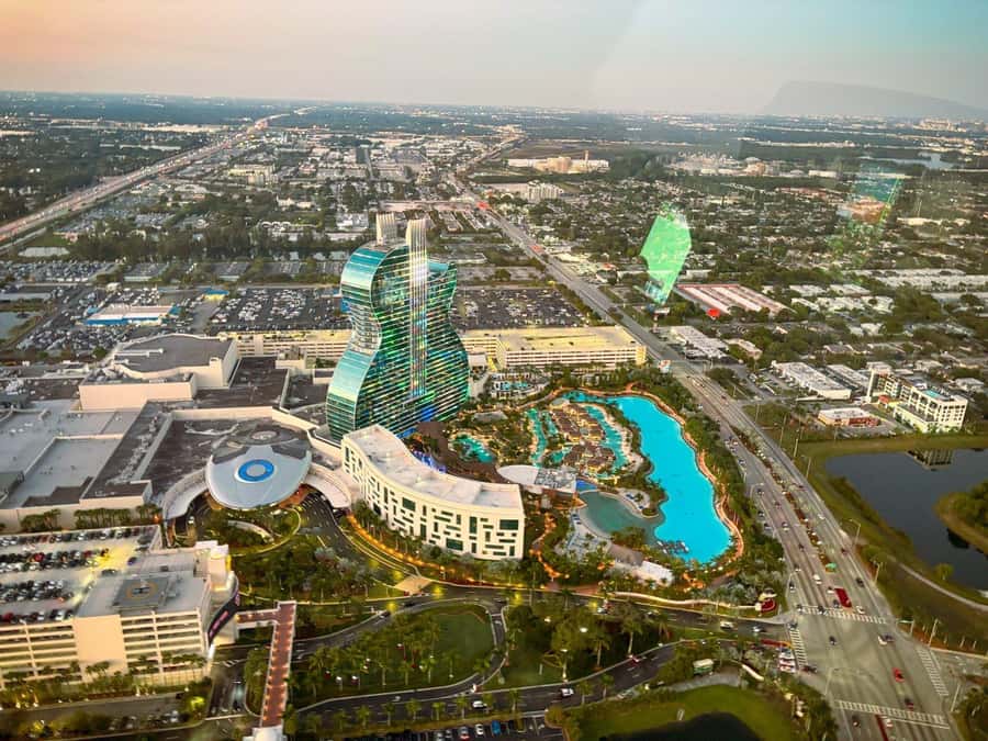 Fort Lauderdale : Romantic Champagne Helicopter Flight Tour - Taking off from Banyan Air Service