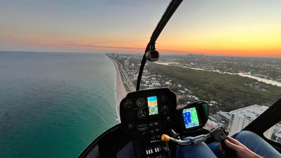 Fort Lauderdale : Romantic Champagne Helicopter Flight Tour - Why this works for anniversaries and proposals