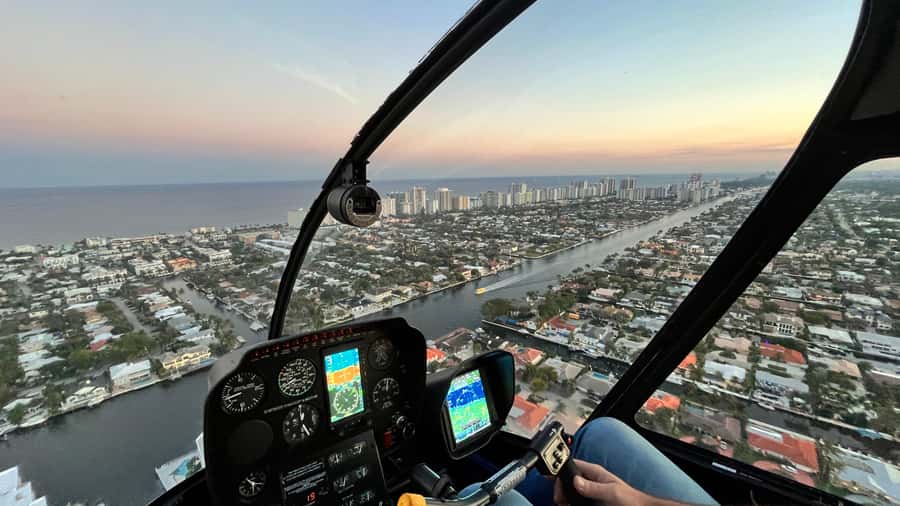 Fort Lauderdale : Romantic Champagne Helicopter Flight Tour - Who should book this flight?