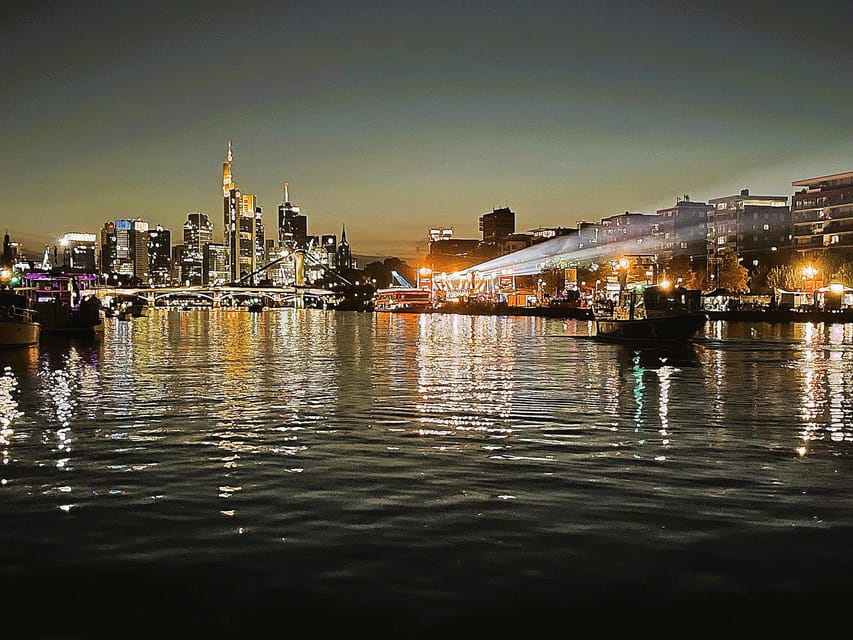 Frankfurt: Private Romantic Skyline Boat Tour - The first views of Frankfurt’s skyline