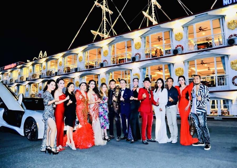 From Ho Chi Minh: Private Dinner Cruise on Saigon River Tour - Booking details worth checking