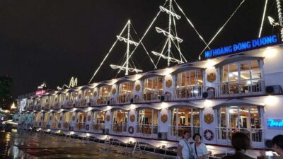 From Ho Chi Minh: Private Dinner Cruise on Saigon River Tour