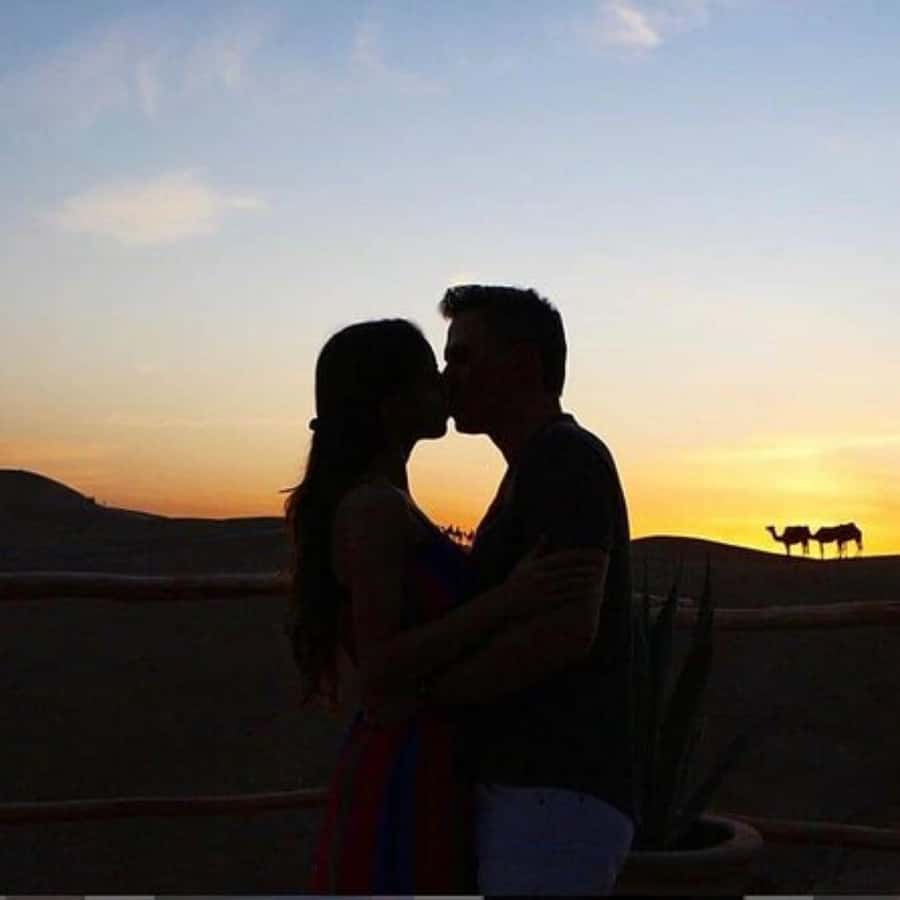 From Marrakech: Agafay Desert Sunset Dinner with Live Show - Guides make the difference