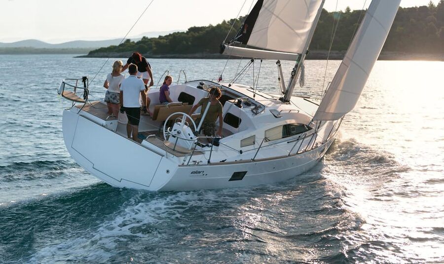 From Valletta: Romantic Sunset Cruise on a Sailing Yacht - A good choice for proposals and special occasions