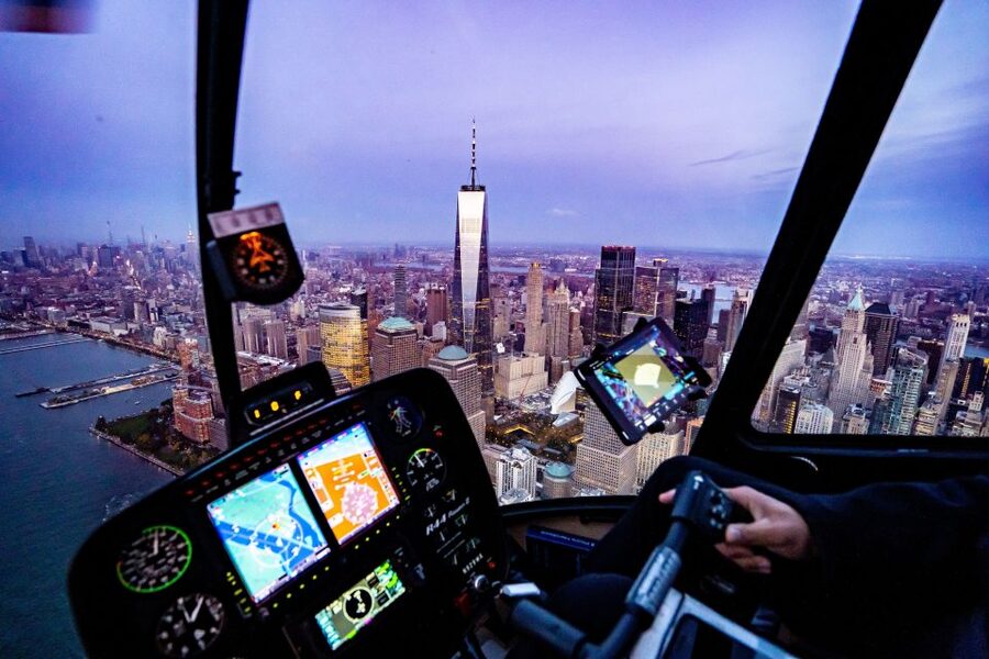 From Westchester: NYC Private Helicopter Tour for Couples - Who will enjoy this most
