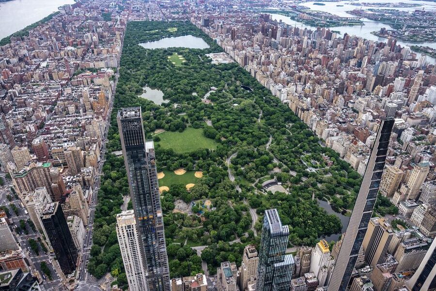From Westchester: NYC Private Helicopter Tour for Couples - At Atlantic Aviation West before takeoff