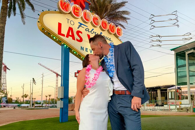 Get Married: Elvis Wedding + Las Vegas Sign + Photography - Elvis vows, aisle music, and Love Me Tender