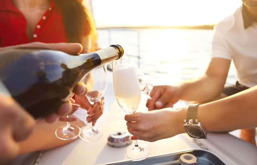 Grand Bay: Honeymoon/Lovers Sunset Tour with Romantic Dinner - What the private format really adds