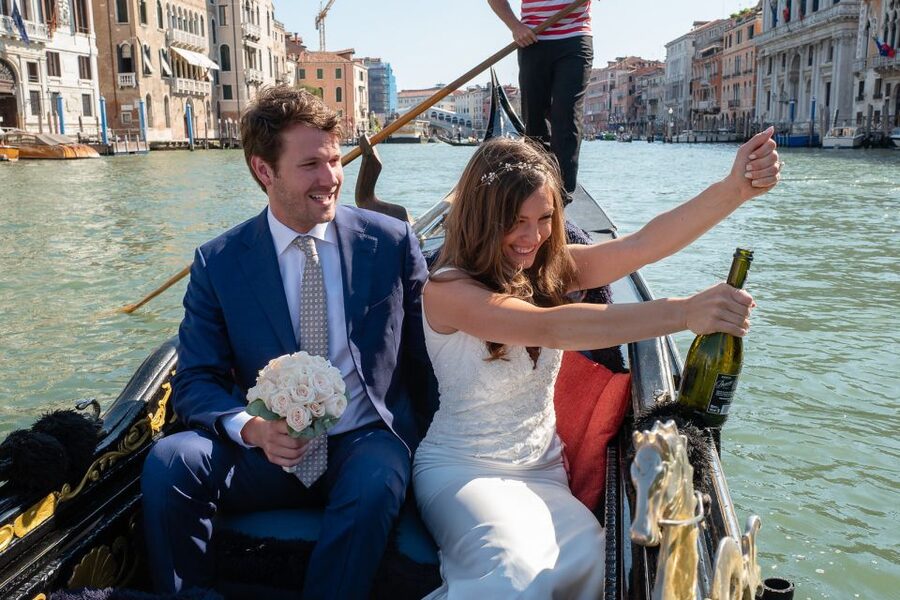 Grand Canal: Renew Your Wedding Vows on a Venetian Gondola - From Saint Mark’s Square to the gondola station