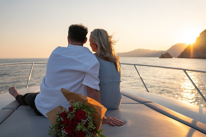 He said yes! Marriage Proposal at Sunset - What the boat provides during the 90 minutes