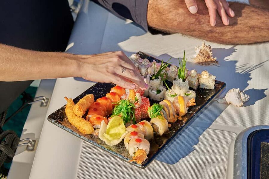 Heraklion: Dia Island Romantic Sunset Cruise with Wine - Dia Island’s clear water and sheltered bay