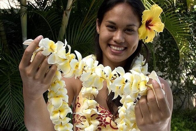 Honeymoon Airport Lei Greeting on Kona Hawai'i - What the short itinerary really includes