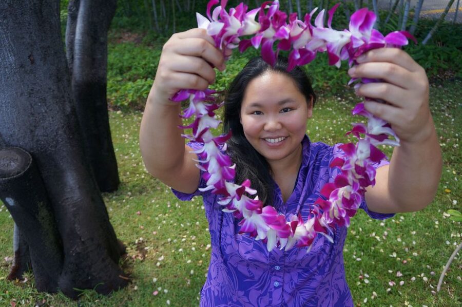Honolulu Honeymoon Airport Lei Greeting - Key points at a glance