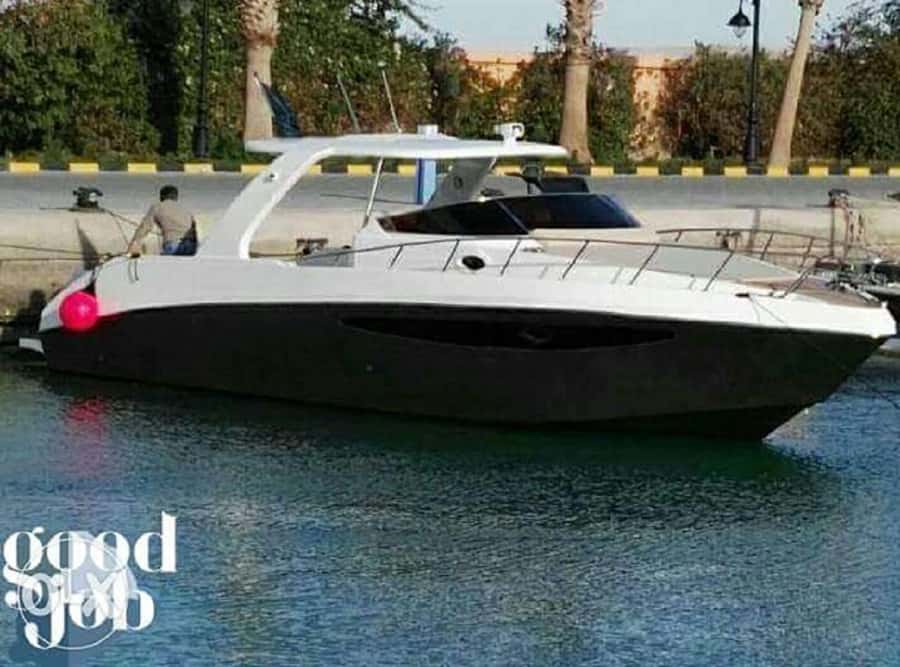 Hurghada: Private Dinner and Sunset Yacht Cruise - Key points at a glance