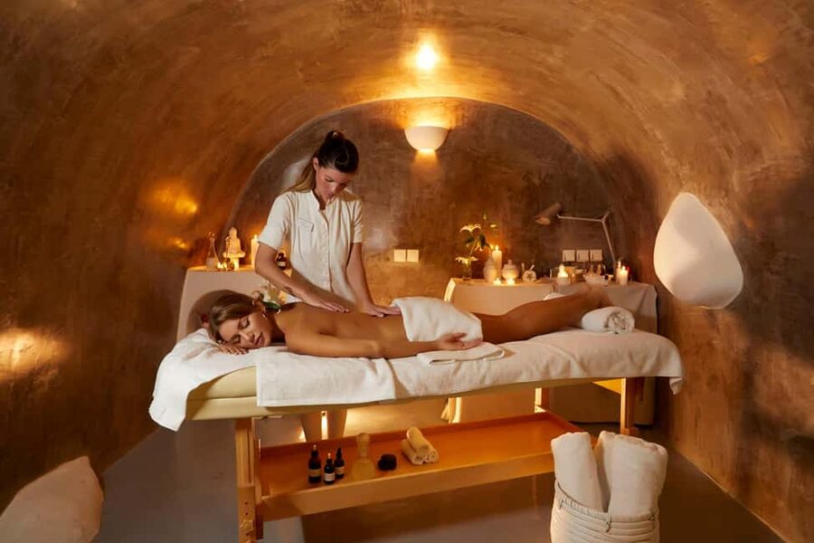Imerovigli: Aromatherapy Couples’ Massage - What happens during the aromatherapy massage