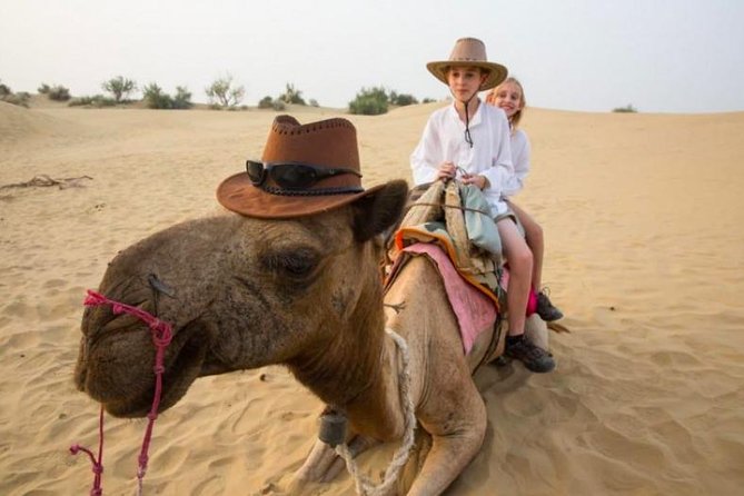 Jaisalmer Private Dinner on Dunes - Sunset tea, coffee, and snacks