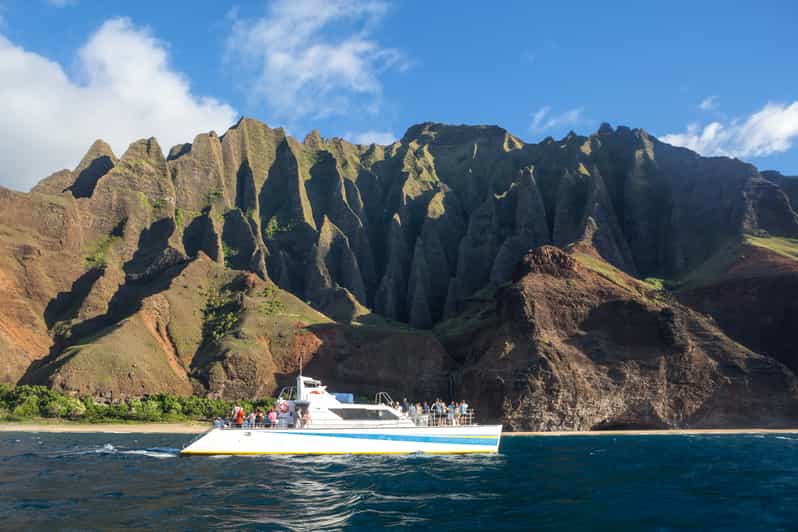 Kauai: Napali Sunset Dinner Cruise - Key points to know before boarding