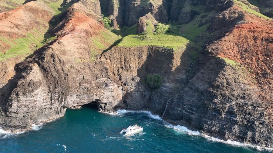 Kauai: Napali Sunset Dinner Cruise - How rough is the ride?