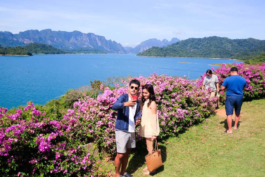 Khao Lak: Cheow Lan Lake Romantic Sunset Cruise with Drinks - Tapas, fruit, and one bottle of sparkling wine