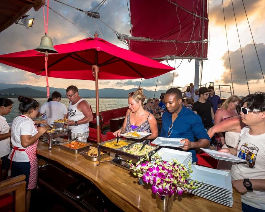 Koh Samui: Red Baron Romantic Sunset Dinner Cruise - Hotel pickup, marina timing, and the one weak spot