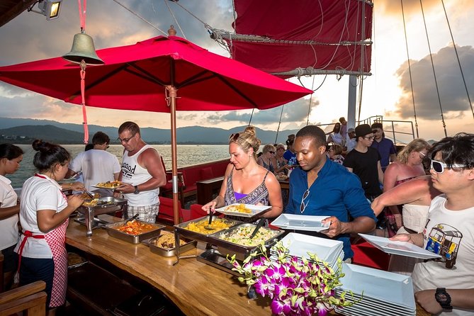 Koh Samui Romantic Sunset Cruise Tour By Red Baron Chinese Sailboat - Service, seating, and the onboard mood