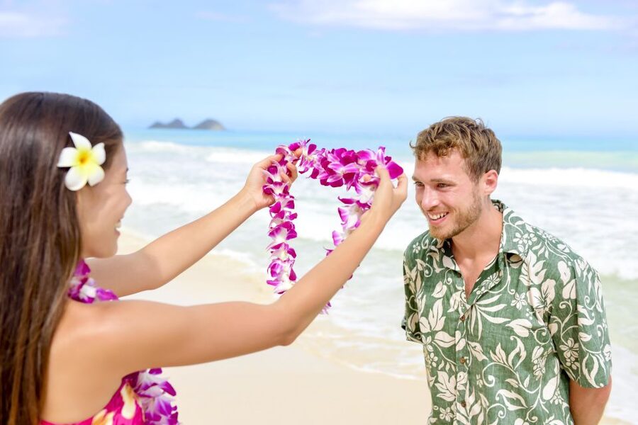 Kona Honeymoon Airport Lei Greeting - What the 20-minute welcome includes