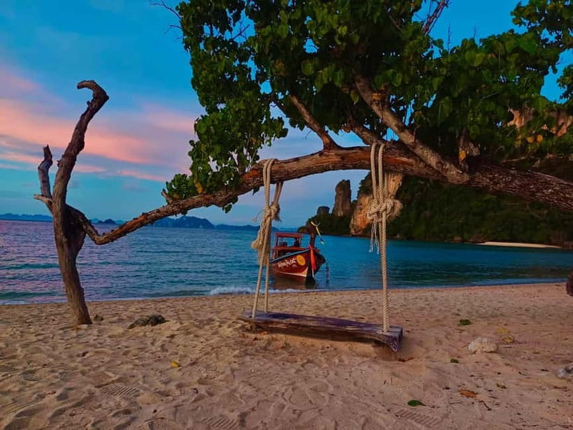 Krabi: Hong Island & Ko Pak Bia Tour with Sunset Dinner - Why the afternoon timing works so well