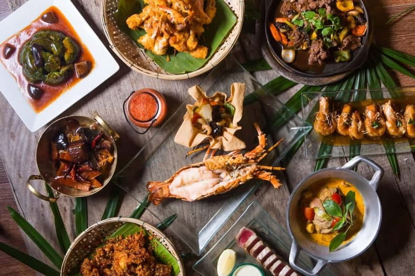 Krabi: Romantic Set-Menu Candlelight Dinner - Choosing between the two four-course menus