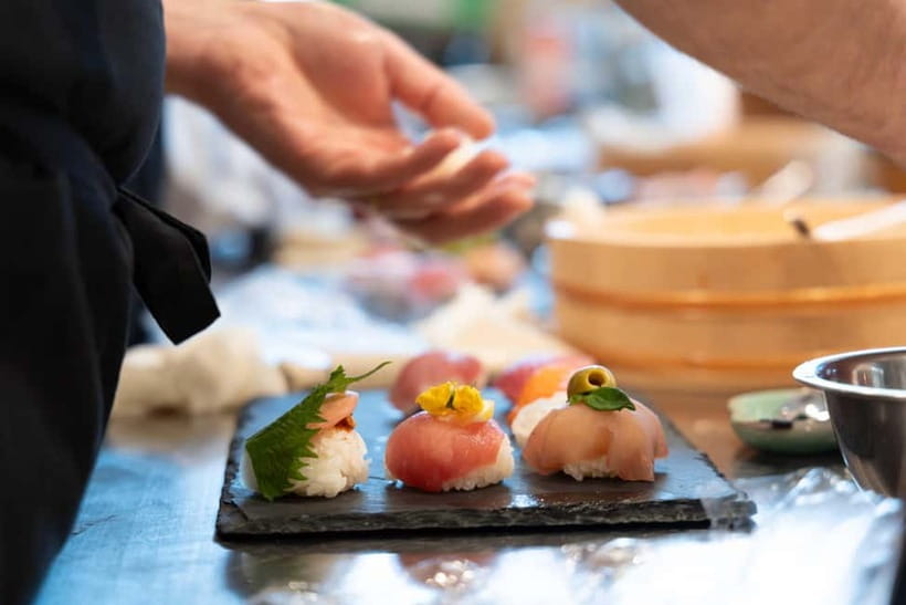 Kyoto: Enjoy Sushi & Market Tour! Best for Family & Couple! - Who will get the most from the $77 price
