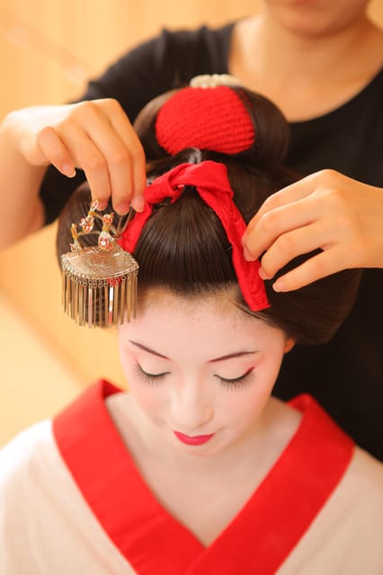 Kyoto kiyomizu Temple : Maiko and Samurai Couple Photoshoot - Maiko makeup and samurai styling