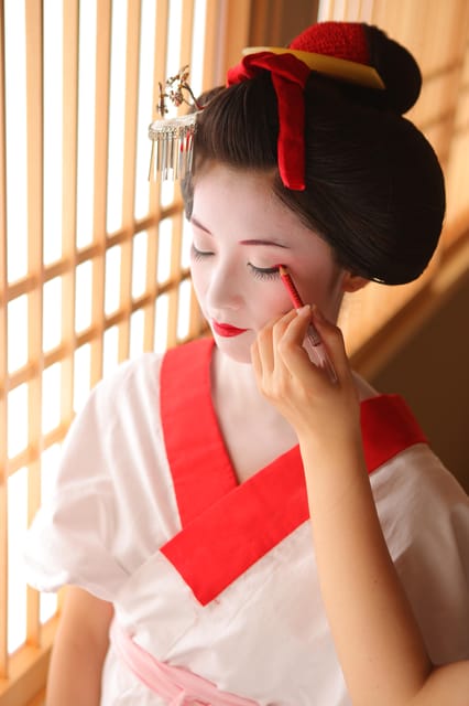 Kyoto kiyomizu Temple : Maiko and Samurai Couple Photoshoot - Is $114 per person a fair price?