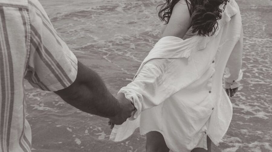 Lagos: Photoshoot for couple - Why the Lagos beach setting works so well