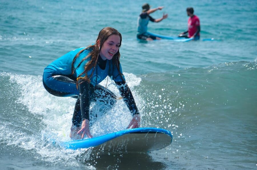 Las Palmas: Learn to Surf with a Special Price for Two Group - Who should choose this class