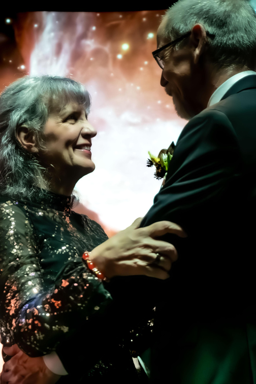 Las Vegas: Cosmic Space Wedding + Spectacular Photography - My practical take on the photos and atmosphere