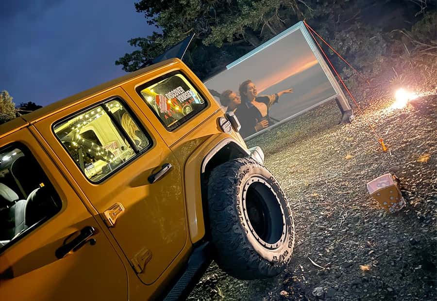 Las Vegas: Couple's Movie Night in the Mountains - Turning a jeep into a private theater