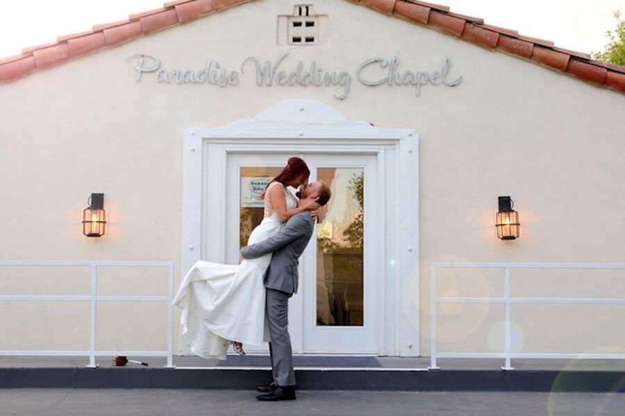 Las Vegas: Paradise Wedding Chapel Quickie Sign & Go Wedding - Key points before you book