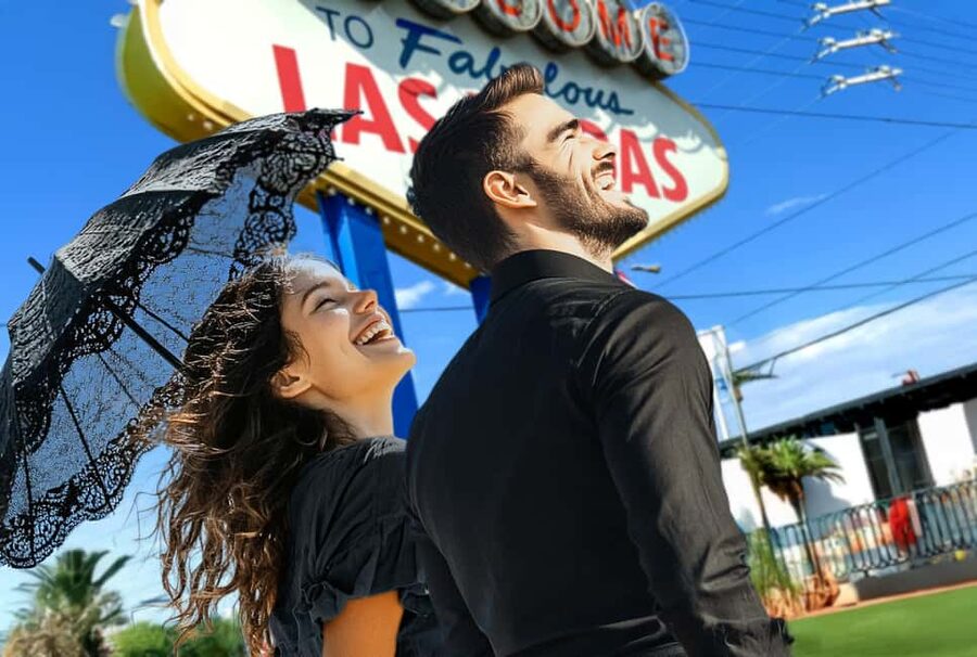 Las Vegas: Traditional or Theme Vegas Sign Wedding/Renewal - Key points at a glance