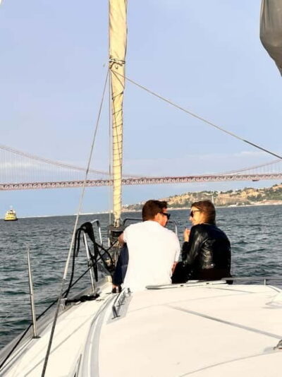 Romantic Cruise with Wine & Portuguese Tapas