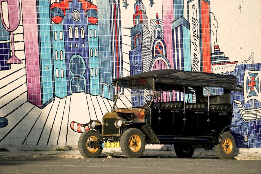 Lisbon: Vintage vehicle replica Romantic Private Tour - Who will enjoy this romantic Lisbon ride?